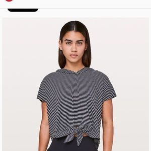 Lululemon top!